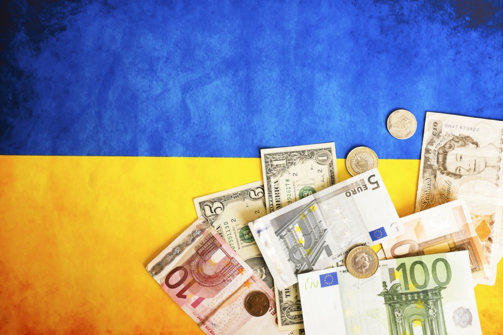 Grav afectată de război, Ucraina vrea să obțină 15-20 de miliarde de euro de la FMI