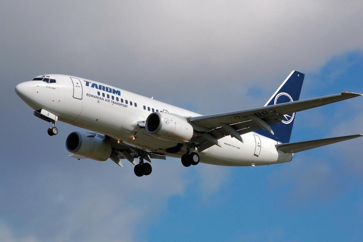 UPDATE/ Angajaţii TAROM ameninţă cu greva, conducerea anunţă că nu le poate îndeplini cerinţele. Ce spune avocatul sindicaliştilor