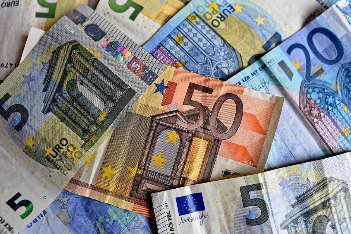 Banca Centrală Europeană a majorat dobânda cheie cu 75 de puncte de bază, într-o mișcare fără precedent