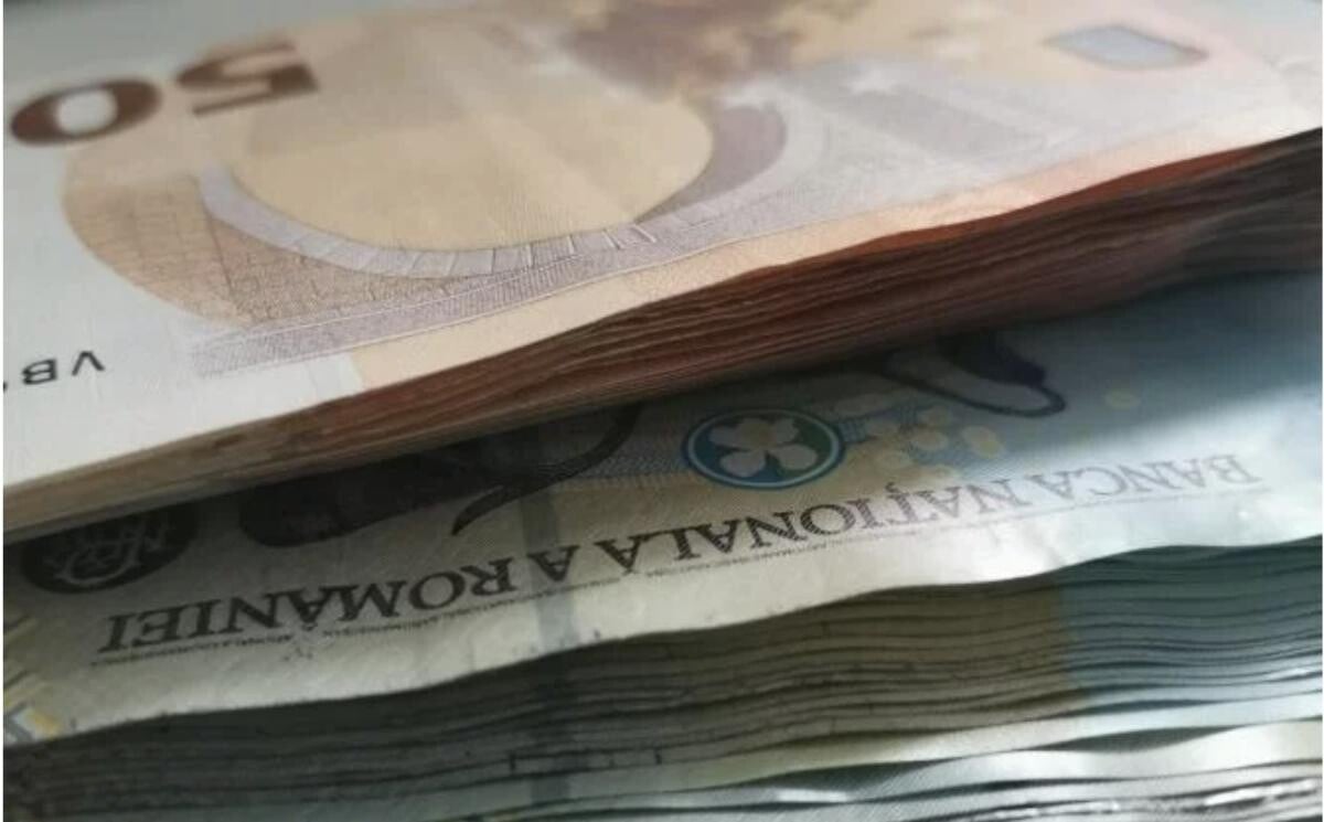 ÎCCJ, decizie definitivă: Românii cu credite cărora Raiffeisen trebuie să le dea bani. Sunt 19 milioane de euro de restituit