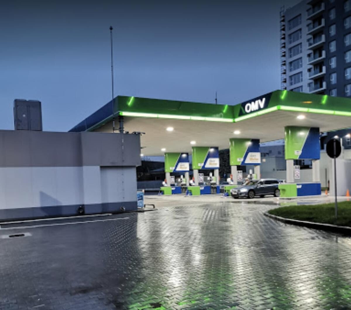 OMV refuză să plătească taxă de solidaritate în România. În Austria, dă 150 de milioane de euro. Chirieac, ipoteză: A fost făcută greșit OUG cu acest scop, ca OMV să nu plătească