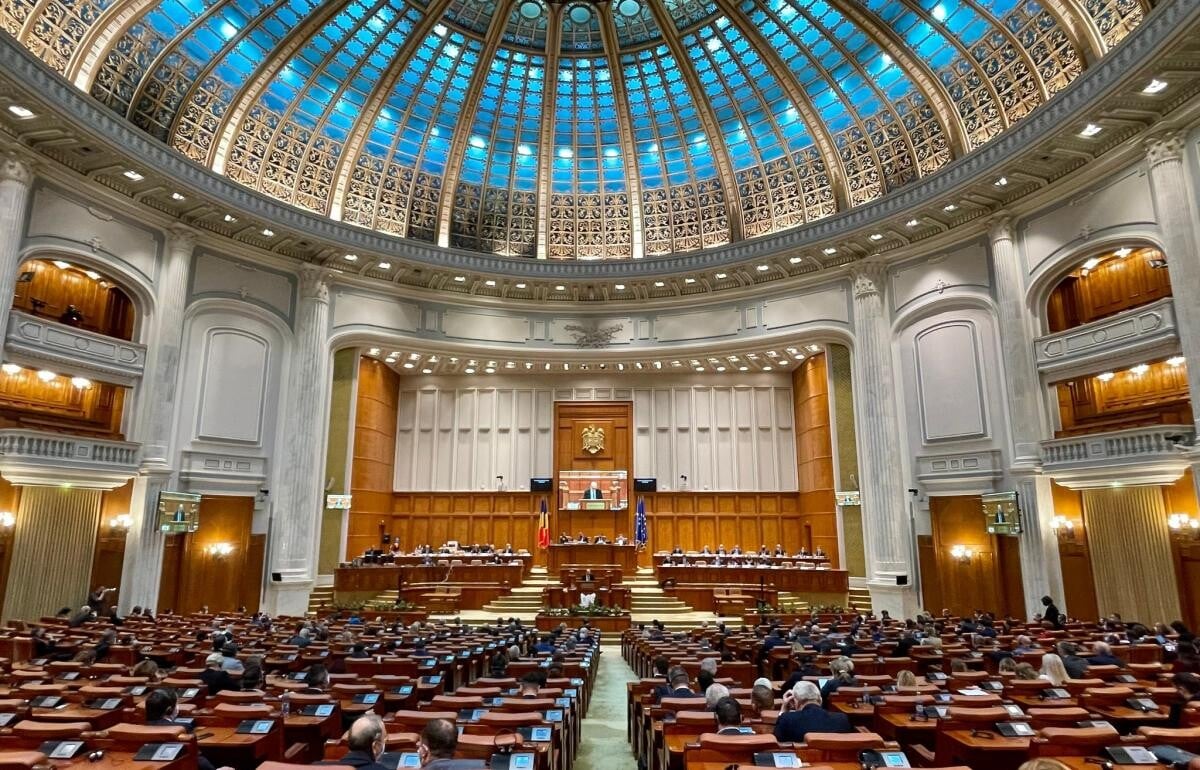 Şedinţă comună în Parlament pentru numirea şefilor AEP (Iulia Andreea Băbeanu, Toni Greblă), CNA (Monica Gubernat) şi a unui consilier de conturi (Camelia Pricopie)