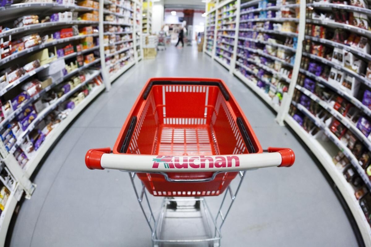 Scandalul de la Auchan, ultimul dosar greu care a scindat PNL și PSD înainte de alegeri. „Suntem două ideologii diferite”