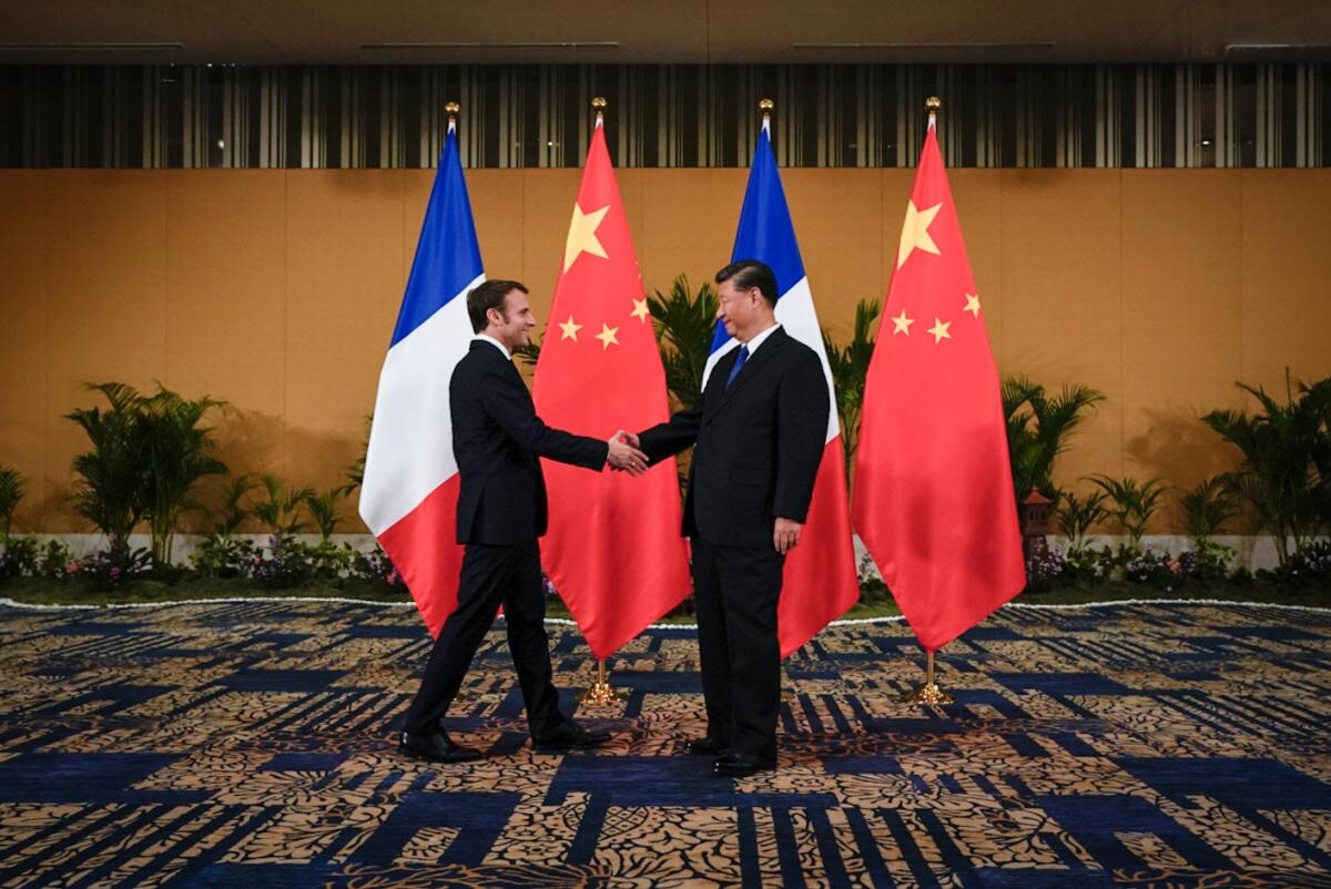 Chinezii laudă „ideile foarte bune” ale lui Emmanuel Macron, contrar criticilor provocate în Occident