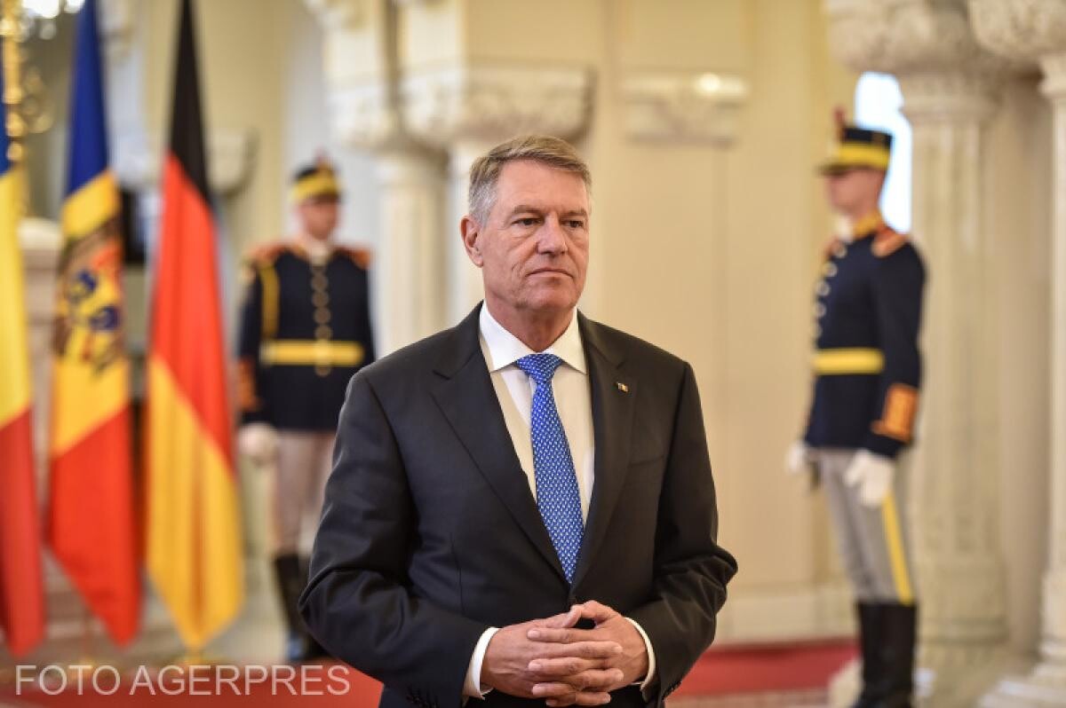 Klaus Iohannis, vizită în America Latină, după Paști. Chirieac: Ai nevoie de pieţe. Ceva trebuie făcut. Macron a venit cu trei avioane la Bucureşti. Nu ştiu cu câte pleacă preşedintele