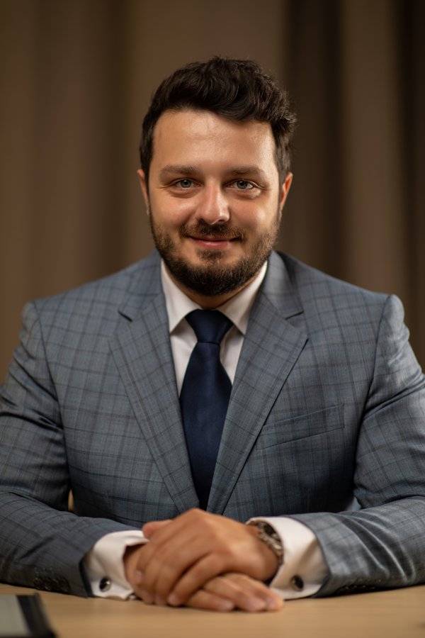 Opinii primite la redacţie. Adrian Stoichină, Prima Development Group: De ce cred că preţurile imobiliarelor de fapt au scăzut şi că acum vedem un minim al preţurilor. Va exista o scădere consistentă a preţurilor apartamentelor în viitor? Puţin probabil..