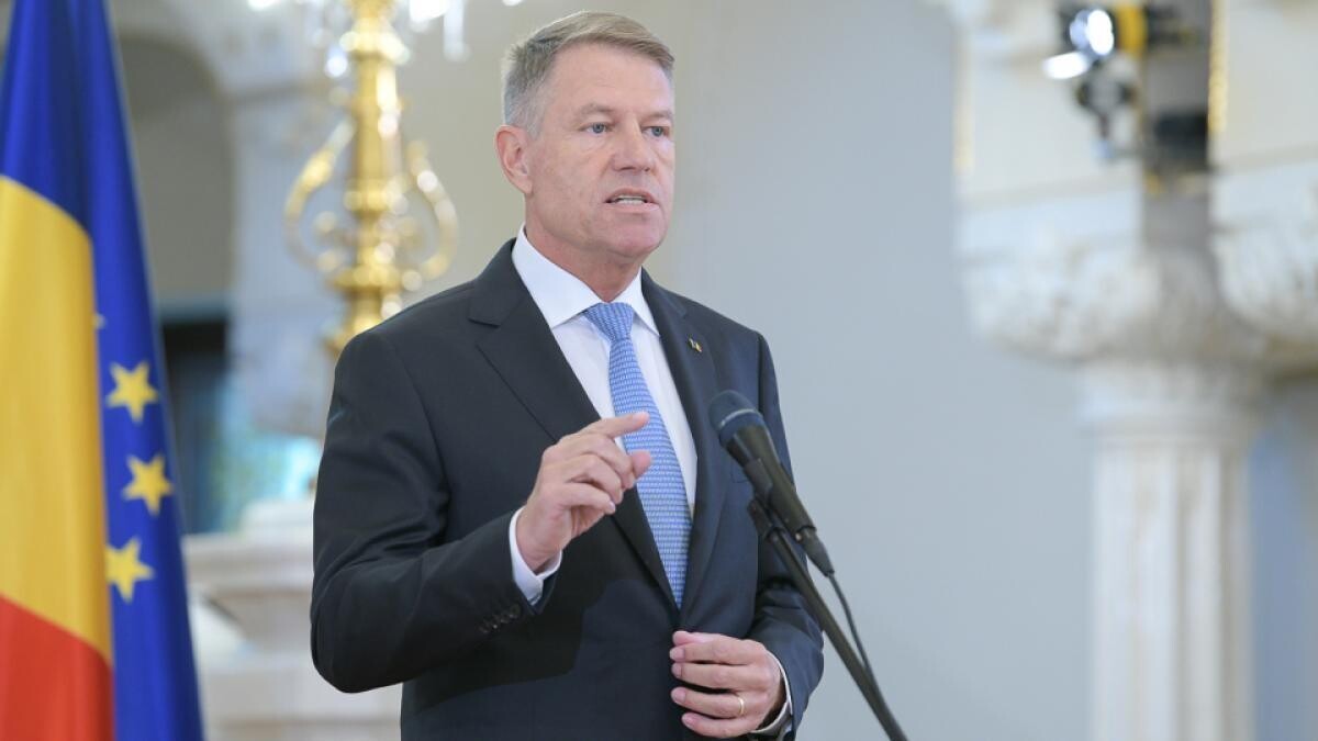 Klaus Iohannis a promulgat legea care prevede suprataxarea OMV-Petrom