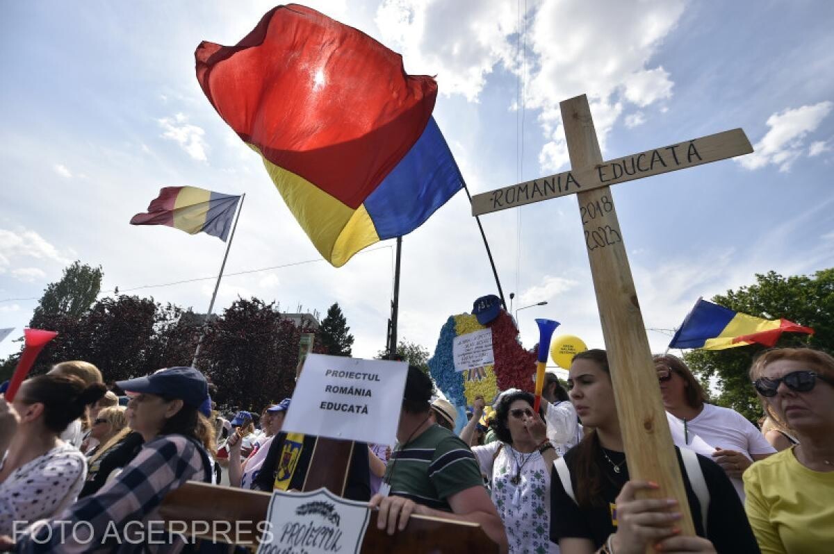 Consiliul Legislativ desființează OUG-ul Guvernului prin care se acordă câte 585 de lei profesorilor: Este neconstituțională!