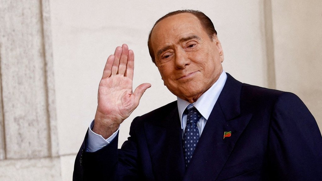 A murit Silvio Berlusconi