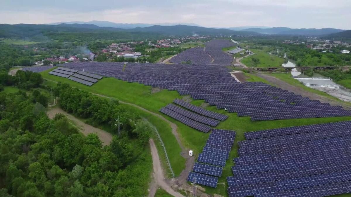 Dâmbovița, cel mai mare parc voltaic, la Șotânga – Galerie foto