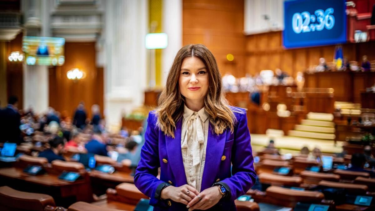 Simina Tulbure (REPER), hărțuită de „partidul extremist”. A fost sunată la 3 dimineața, înjurată