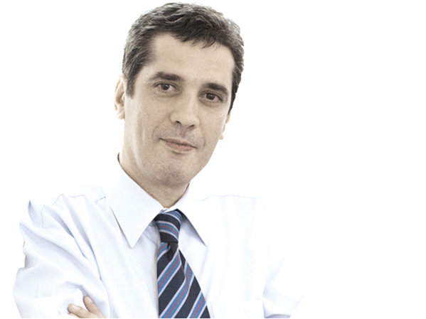 Iulian Anghel, ZF: Fetele cu părul roşu. Sau „the grass is always greener on the other side”