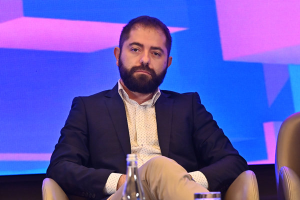 Radu Burnete, Concordia: Deşi economia României a crescut de 10 ori în ultimele două decenii, depăşind acum 300 mld.euro, politica fiscală a rămas în urmă, fiind prizoniera unei administraţii fanariote