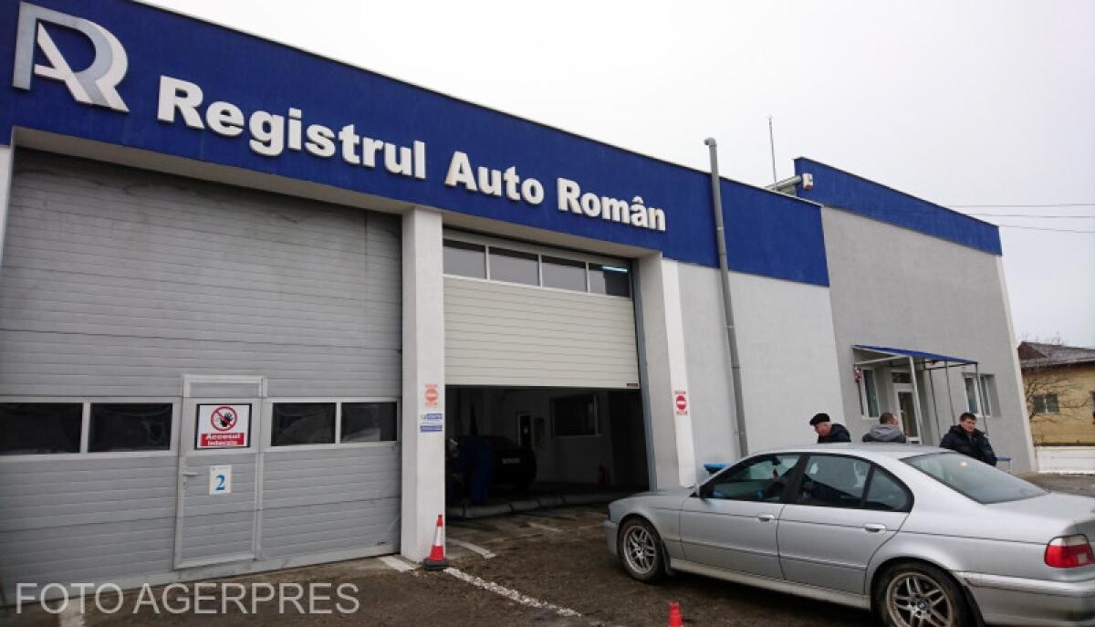 Terenuri „fără număr” pentru directorul de infrastructură de la Registrul Auto Român. Nici șefa RAR nu stă rău. Ce venituri sunt în Consiliul de Administrație