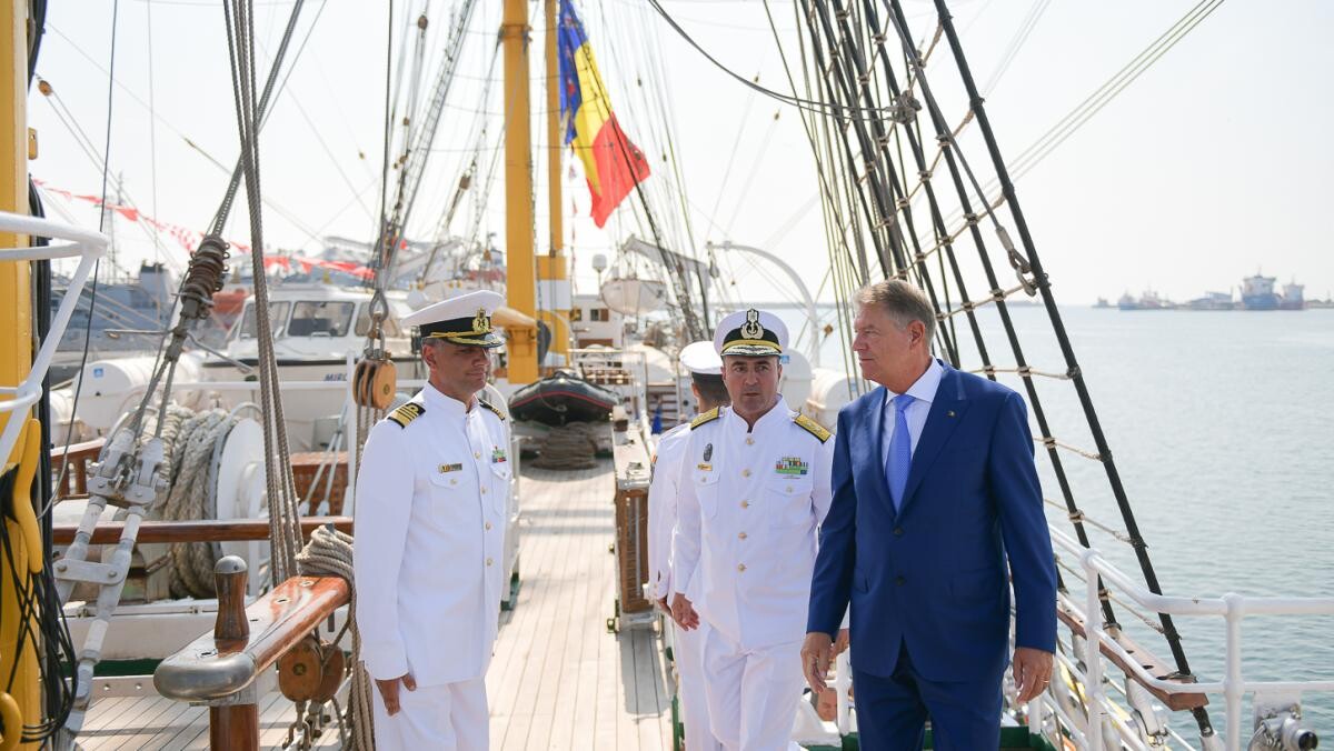 Ziua Marinei Române. Declaraţiile preşedintelui Iohannis şi premierului Marcel Ciolacu, la DC News