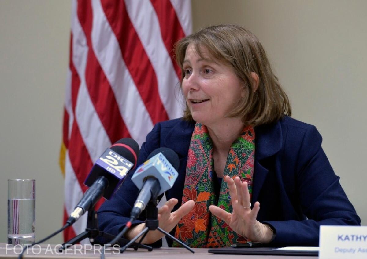 Kathleen Ann Kavalec, ambasadoarea SUA la București, despre Visa Waiver: Încurajez toţi românii să îşi revizuiască viza americană oricând după 1 octombrie