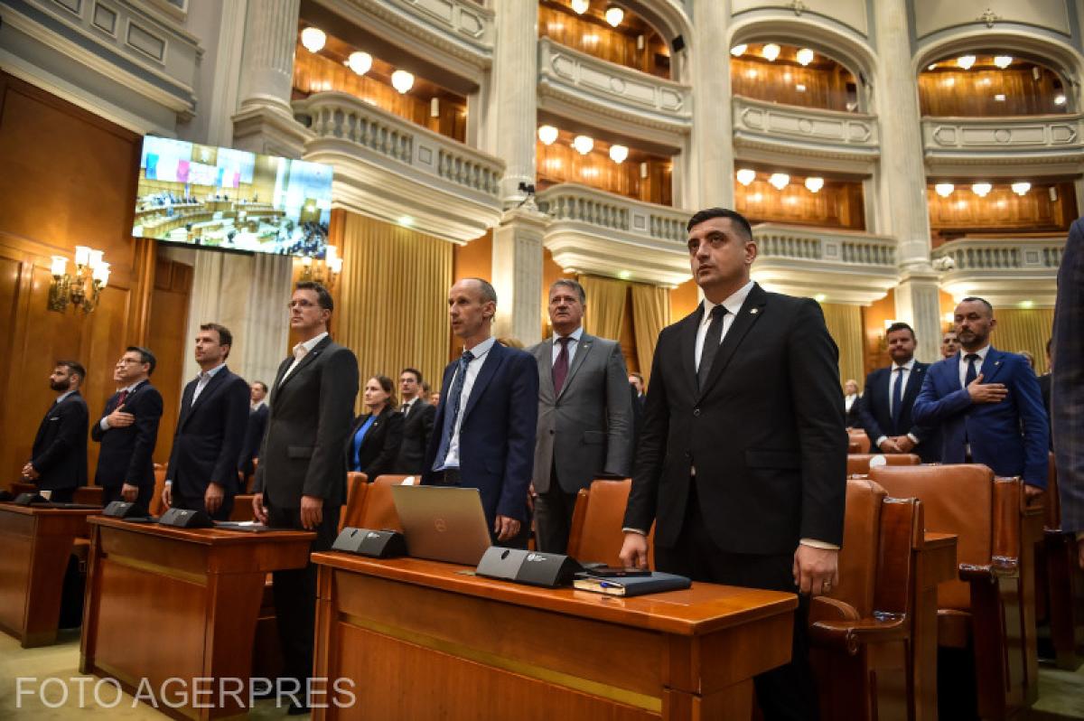 George Simion a spus câte semnături a strâns pentru moţiunea de cenzură. „Au semnat şi doi senatori retraşi din grupul PNL, şi doamna Şoşoacă”