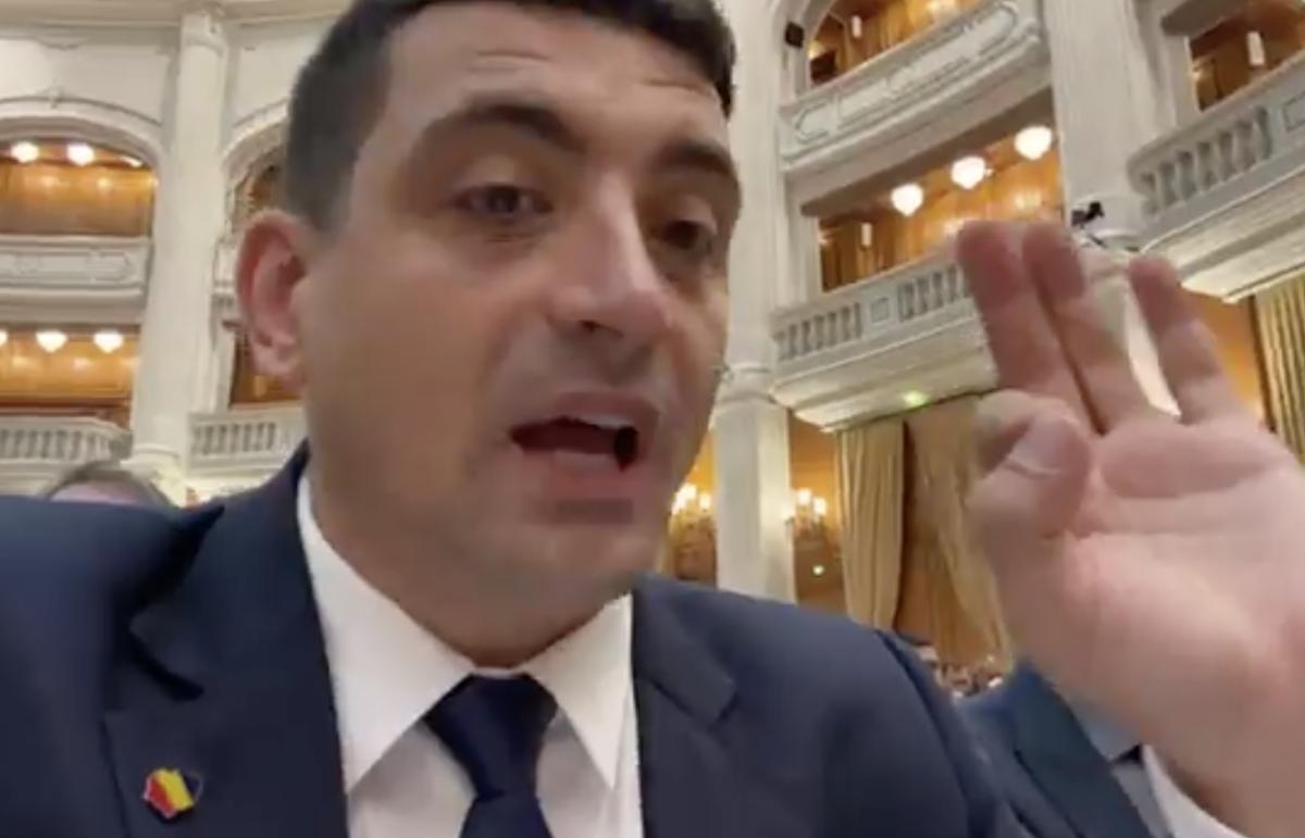 Diana Șoșoacă, ciocnire cu George Simion în Parlament: Hai, hai, zât!