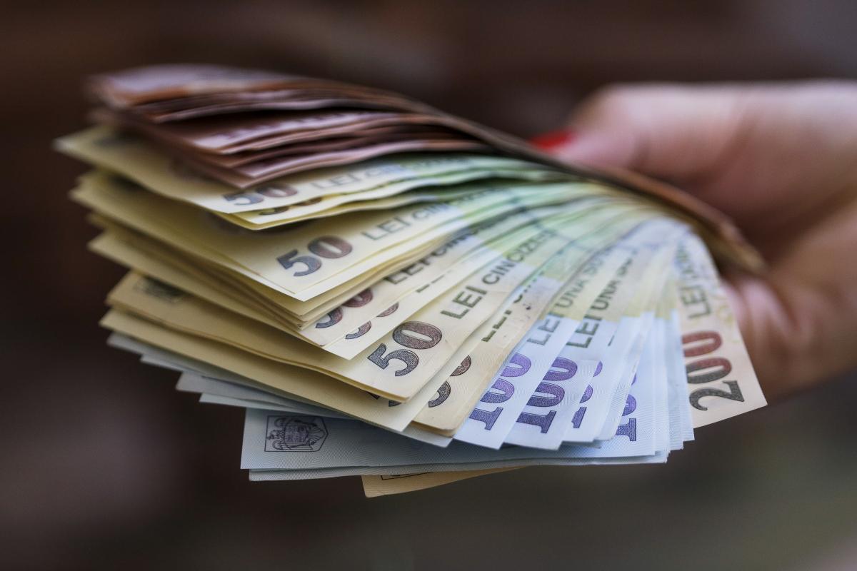 Ciolacu a spus ce se întâmplă cu plata salariilor şi pensiilor